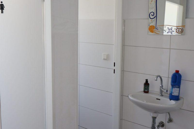 Toiletten Pic1 BRS114GEW
