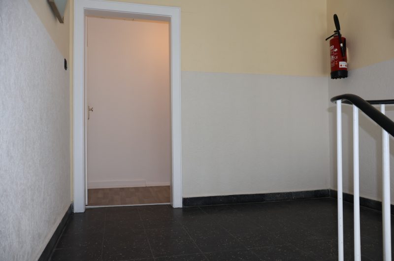 Vor der Wohnung BRS115DG