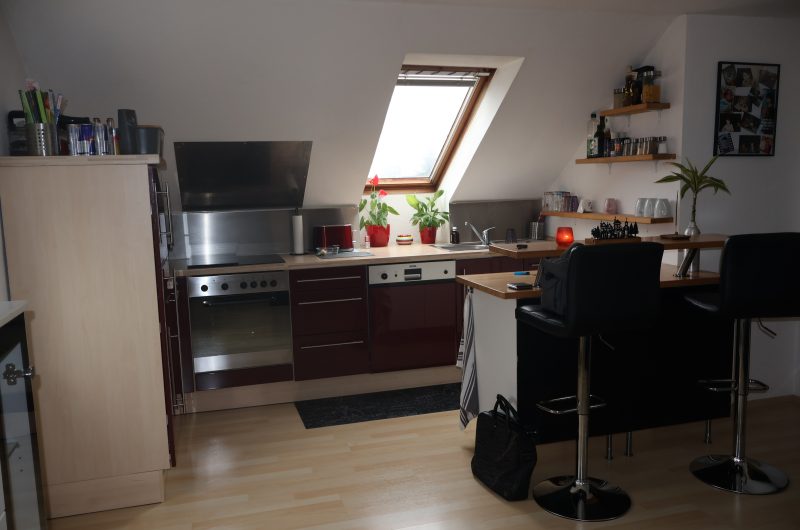 Küchenbereich der 2 Zimmer Balkonwohnung