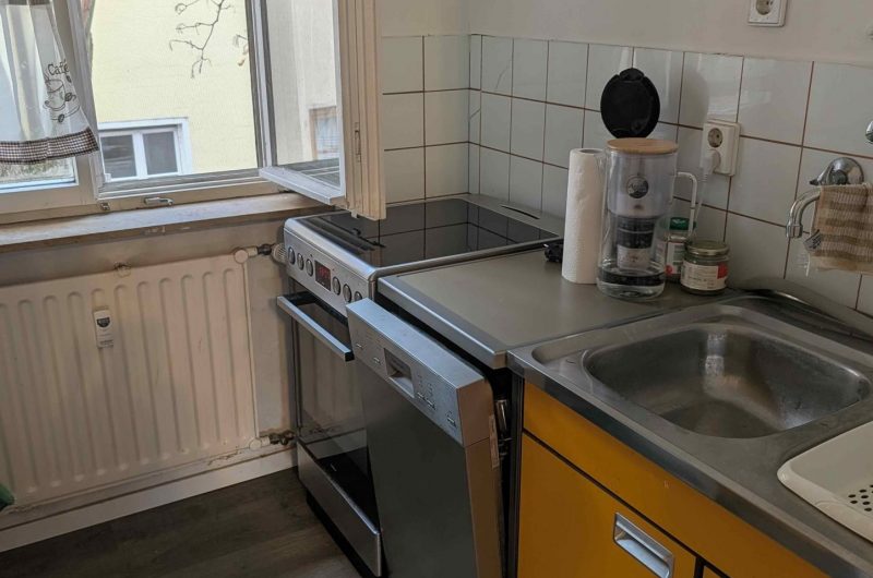 Küchbereich der 1 Zimmerwohnung Sieben Zeilen