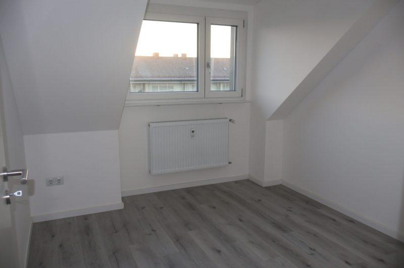 Zimmer 1 der DG-Wohnung in Nürnberg