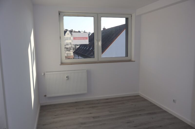 Heller Raum für die eigene Einbauküche in einer Mietwohnung in Nürnberg.