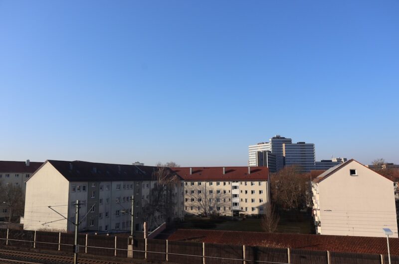 Weitblick Vom Balkon Im 4. Obergeschoss über Die Dächer Von Nürnberg Zabo.