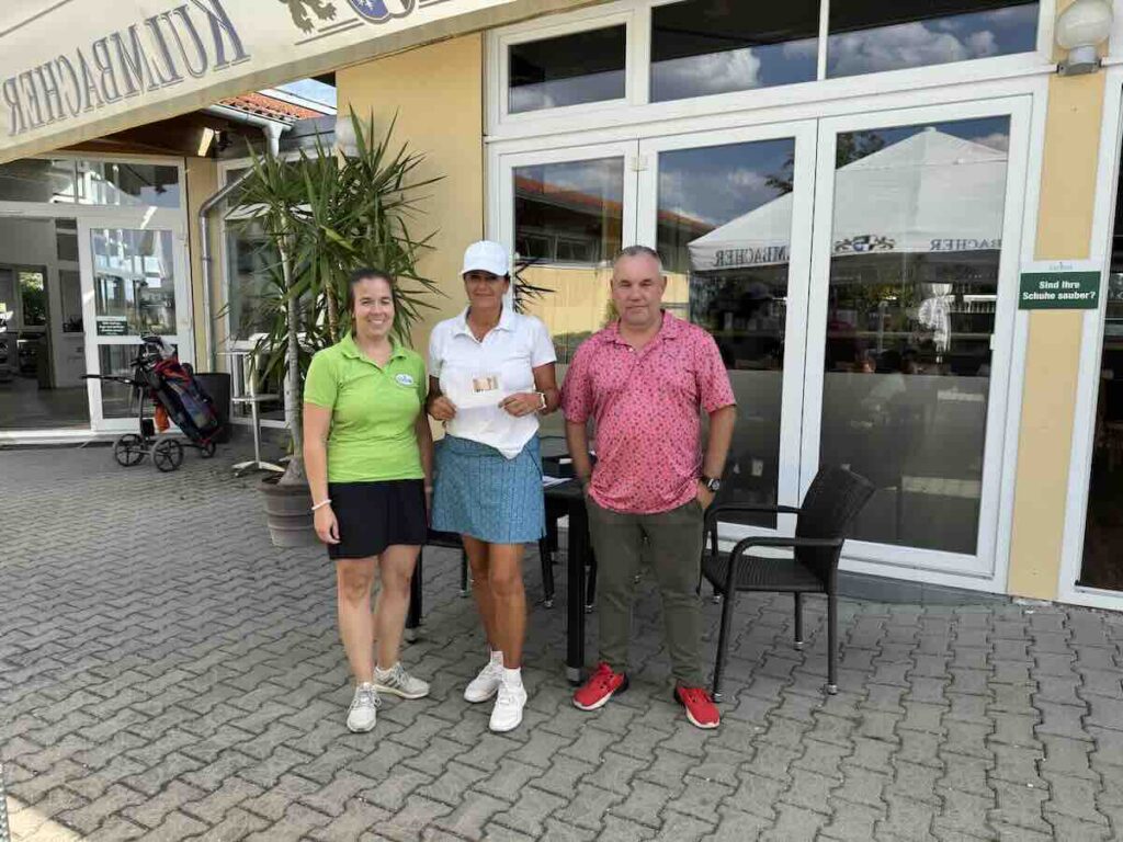 Maderer-immobilien-montagsturnier-nuernberg-birdiepool-alexandra-schueler | Maderer Immobilien Alexandra Schüler Gehört Zu Den Treffsicheren Gewinnern Im Birdiepool Beim 15. Montagsturnier.