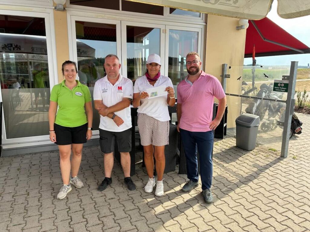 Maderer-immobilien-montagsturnier-nuernberg-birdiepool-schueler | Maderer Immobilien Erfolgreiche Birdie-jagd Beim Maderer Immobilien Montagsturnier Auf Der Golfrange Nürnberg.