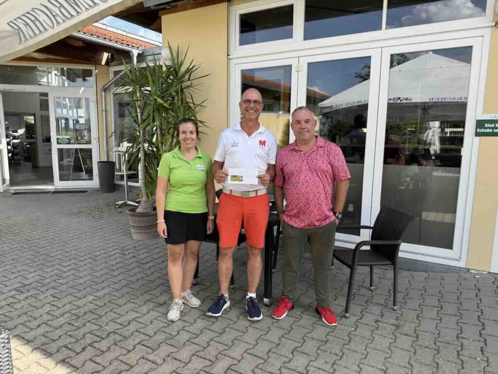 Maderer-immobilien-montagsturnier-nuernberg-brutto-herren-christian-liss | Maderer Immobilien Christian Liss, Starker Brutto-sieger Der Herren Beim 15. Maderer Immobilien Montagsturnier Auf Der Golfrange Nürnberg.