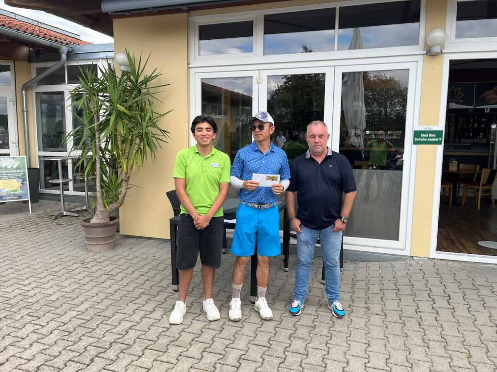 Maderer-immobilien-montagsturnier-nuernberg-brutto-herren-xinyu-liu-16 | Maderer Immobilien Xinyu Liu Gewinnt Souverän Die Brutto-wertung Der Herren Beim 16. Maderer Immobilien Montagsturnier Auf Der Golfrange Nürnberg.