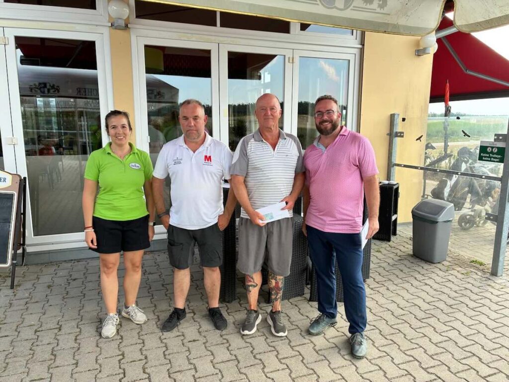 Maderer-immobilien-montagsturnier-nuernberg-fast-hole-in-one-peter-goldberg | Maderer Immobilien Peter Goldberg Kurz Nach Seinem Fast-hole-in-one an Bahn 9 Beim Maderer Immobilien Montagsturnier.