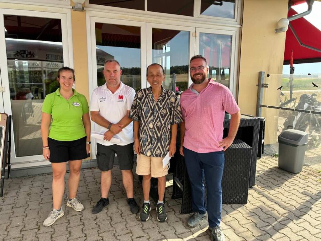 Maderer-immobilien-montagsturnier-nuernberg-netto-b-masatoshi-shikada | Maderer Immobilien Masatoshi Shikada Sichert Sich Den Sieg in Der Netto Klasse B Auf Der Golfrange Nürnberg.