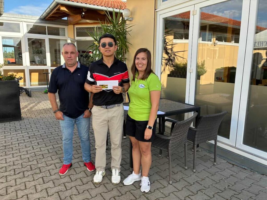 Maderer-immobilien-montagsturnier-nuernberg-brutto-herren-xinyu-liu-18 | Maderer Immobilien Xinyu Liu Gewinnt Mit 14 Punkten Die Brutto-wertung Der Herren Beim 18. Maderer Immobilien Montagsturnier Auf Der Golfrange Nürnberg.