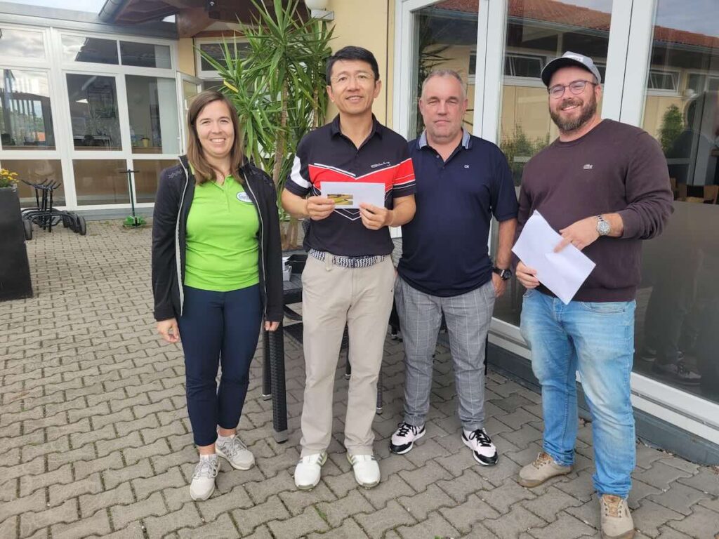 Xinyu Liu Sichert Sich Den Brutto-sieg Der Herren Beim Maderer Immobilien Und Umzüge Pusl Montagsturnier.