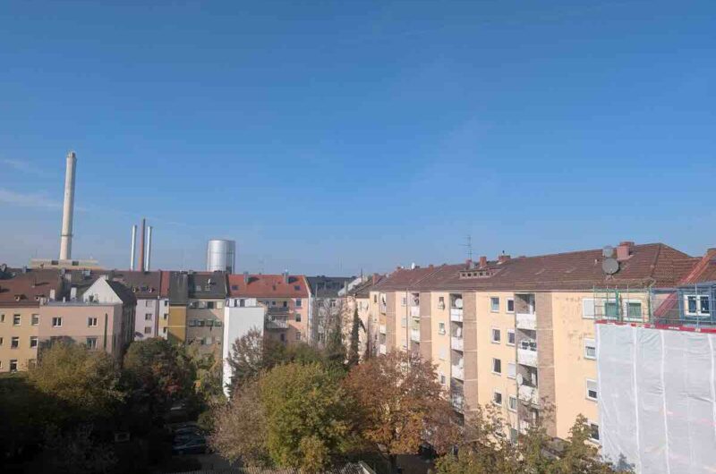 Weitblick über Die Dächer Von Nürnberg Vom Privaten Balkon Im 5. Obergeschoss – Maderer Immobilien.